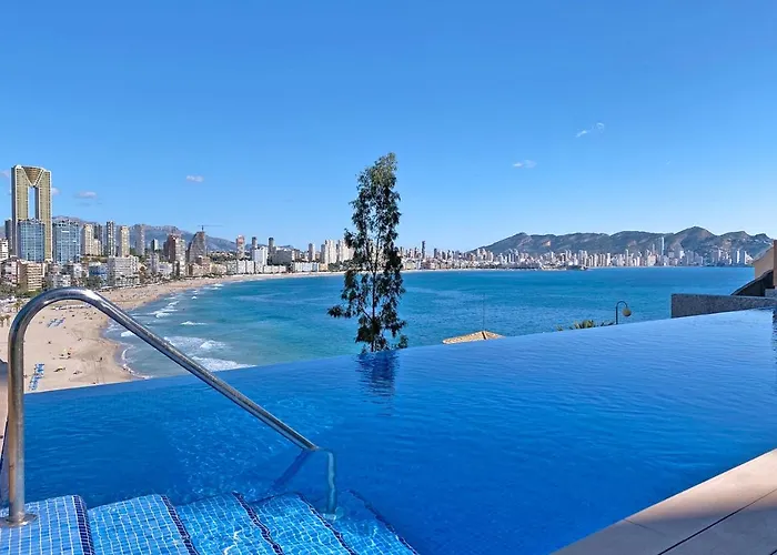 Luxury Apartment With Private Hot Tub By Poniente Beach