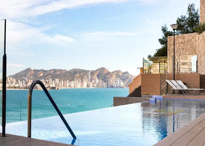 Luxury Apartment With Private Hot Tub By Poniente Beach