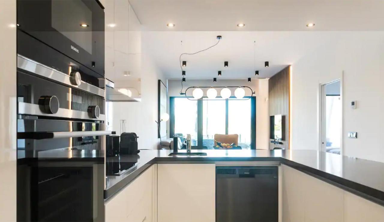 Luxury With Private Hot Tub By Poniente Appartamento